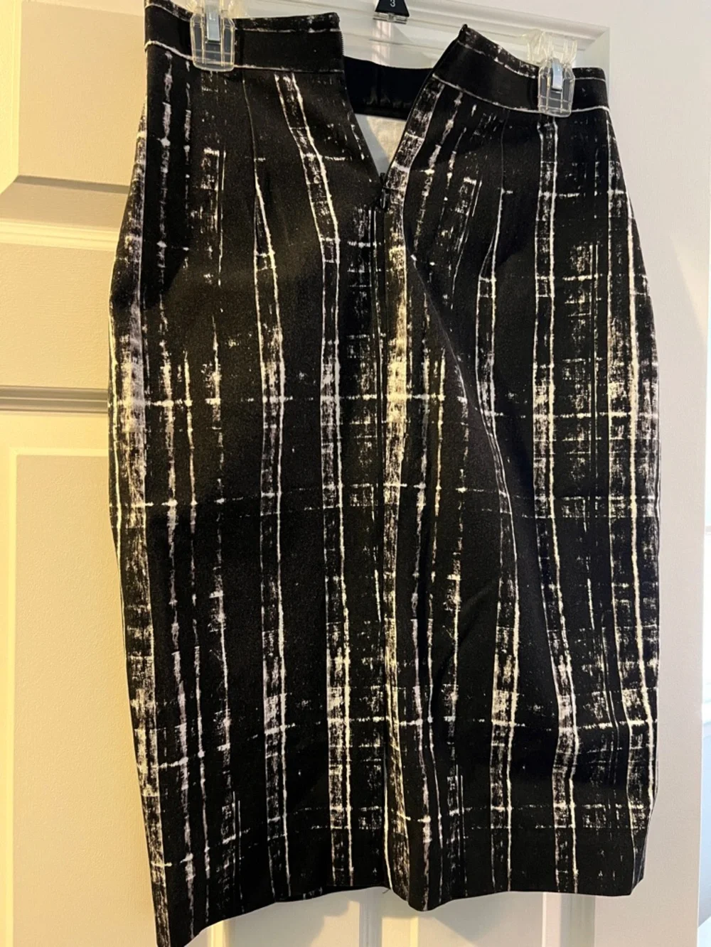 Banana Republic Black & White Vertical Stripe Pencil Skirt - Picture 2 of 3